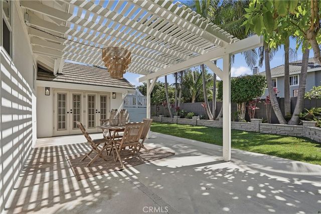 20302 Craimer Lane, Huntington Beach, CA 92646