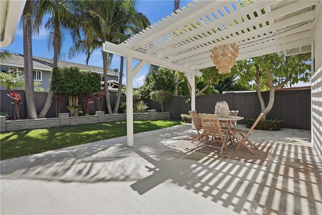 20302 Craimer Lane, Huntington Beach, CA 92646