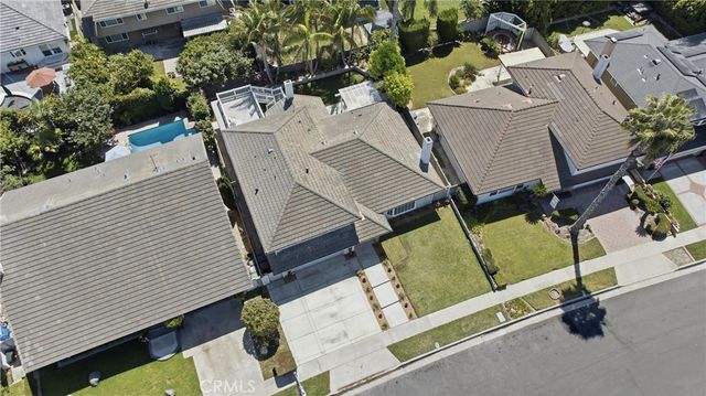 20302 Craimer Lane, Huntington Beach, CA 92646