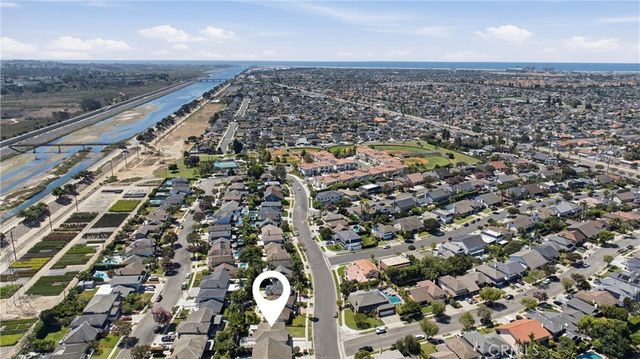 20302 Craimer Lane, Huntington Beach, CA 92646