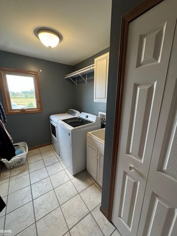 9817 Oatman Road, Greenwood Twp, MI 48006