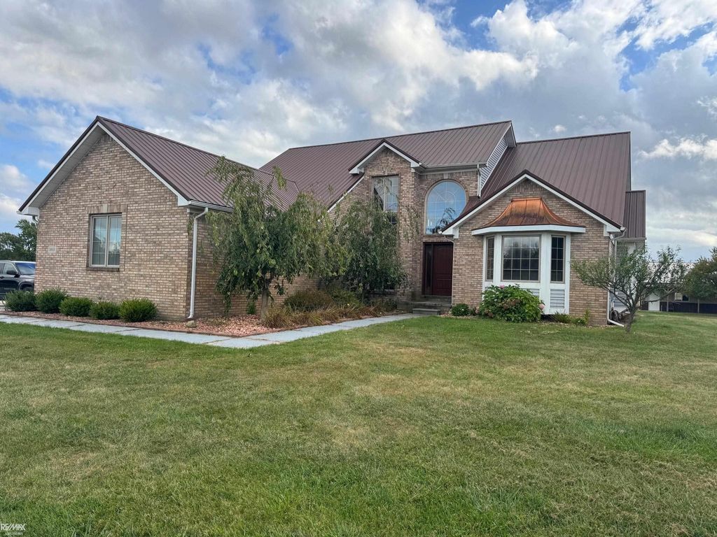 9817 Oatman Road, Greenwood Twp, MI 48006