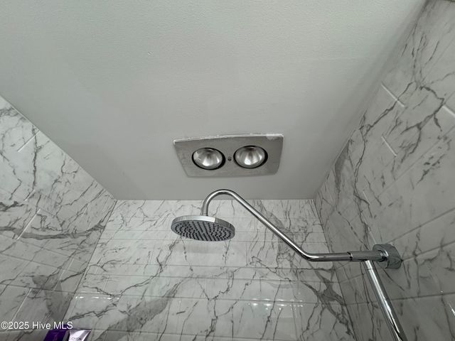 802 Canal Cove Road, Lake Waccamaw, NC 28450