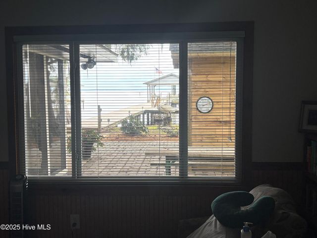 802 Canal Cove Road, Lake Waccamaw, NC 28450