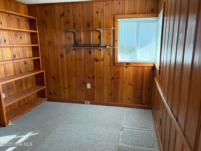 802 Canal Cove Road, Lake Waccamaw, NC 28450