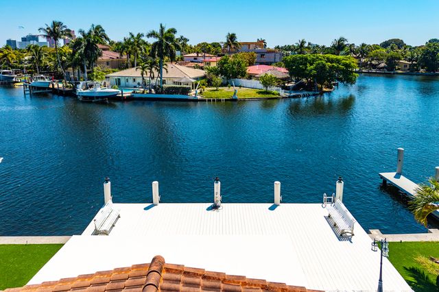 2416 NE 22nd Terrace, Fort Lauderdale, FL 33305