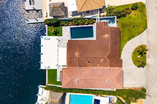 2416 NE 22nd Terrace, Fort Lauderdale, FL 33305