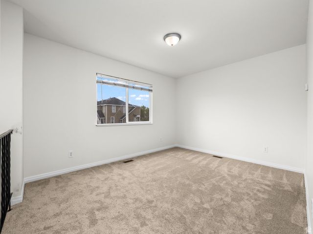 8373 W WESTERN DR, Magna, UT 84044