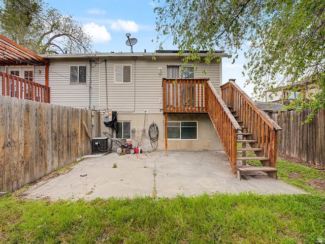 8373 W WESTERN DR, Magna, UT 84044