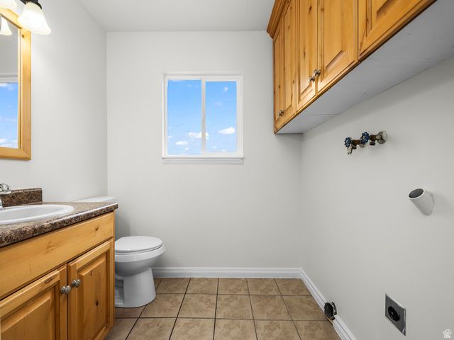 8373 W WESTERN DR, Magna, UT 84044