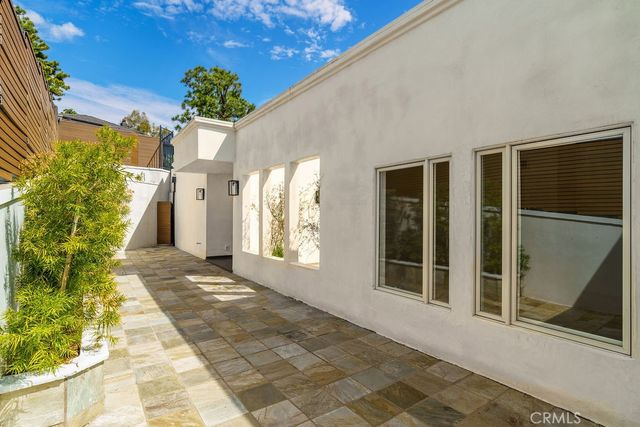 10050 Olivia Terrace, Sun Valley, CA 91352