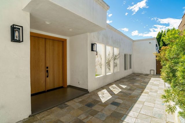 10050 Olivia Terrace, Sun Valley, CA 91352