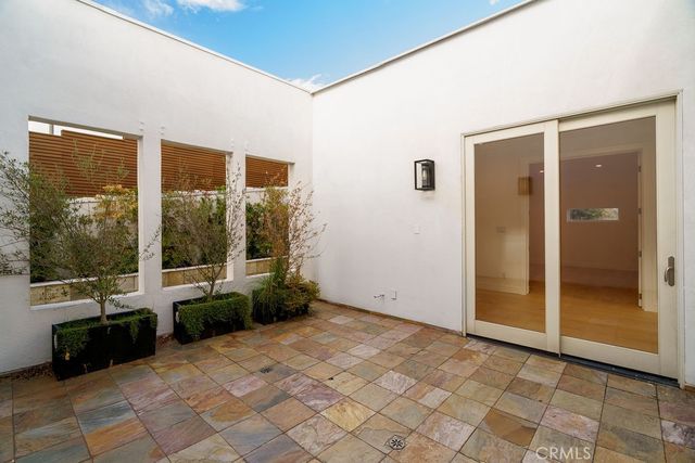 10050 Olivia Terrace, Sun Valley, CA 91352