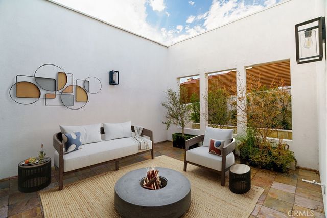 10050 Olivia Terrace, Sun Valley, CA 91352