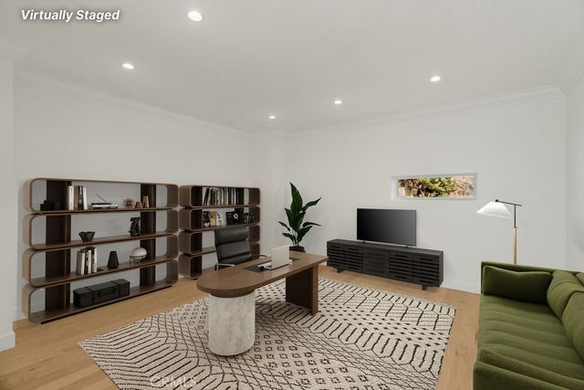 10050 Olivia Terrace, Sun Valley, CA 91352