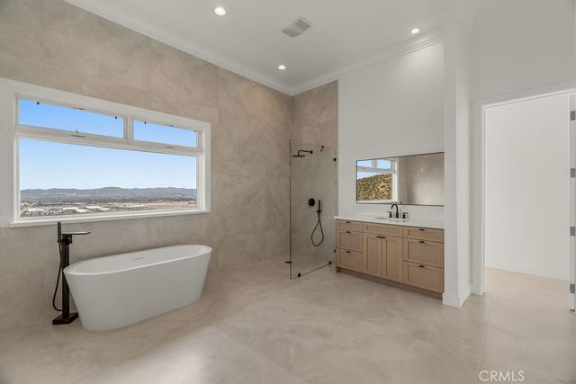 10050 Olivia Terrace, Sun Valley, CA 91352