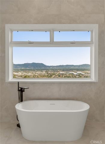 10050 Olivia Terrace, Sun Valley, CA 91352