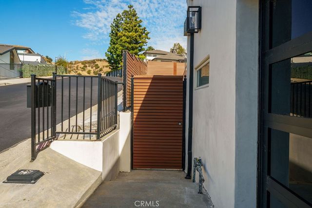 10050 Olivia Terrace, Sun Valley, CA 91352