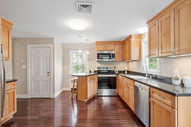 142 Tower Rd, Lincoln, MA 01773