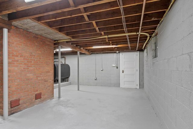 142 Tower Rd, Lincoln, MA 01773