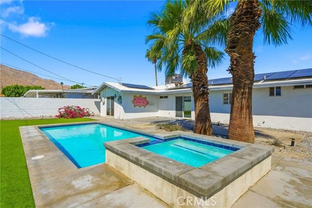 431 W Avenida Cerca, Palm Springs, CA 92262