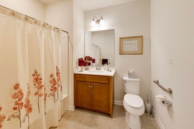 62 Abigail Way 4006, Reading, MA 01867