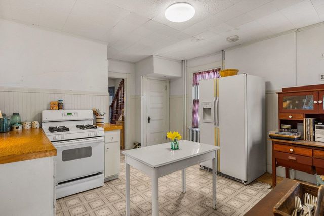 139 Thornton Street, Portsmouth, NH 03801