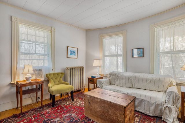 139 Thornton Street, Portsmouth, NH 03801