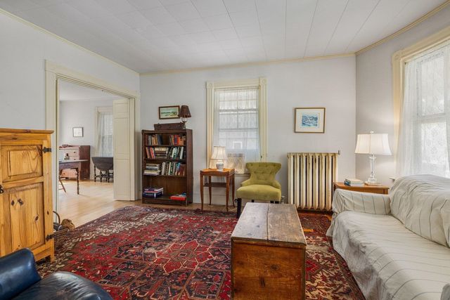 139 Thornton Street, Portsmouth, NH 03801