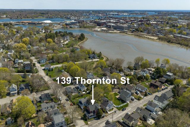 139 Thornton Street, Portsmouth, NH 03801