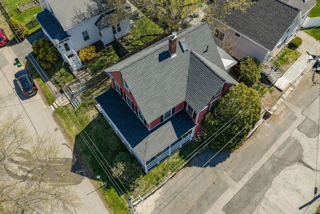 139 Thornton Street, Portsmouth, NH 03801