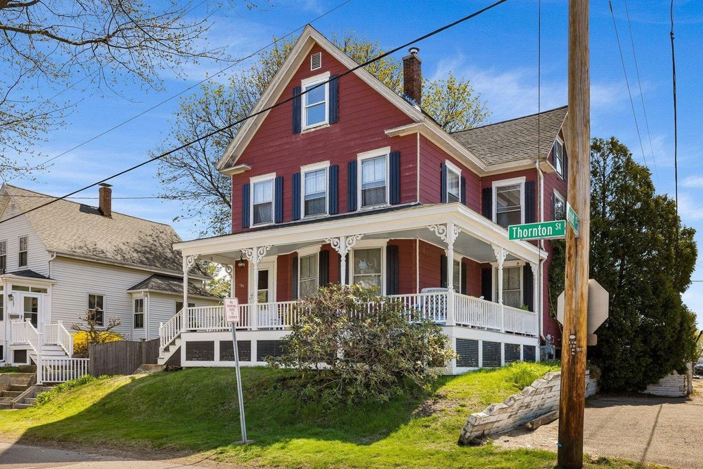 139 Thornton Street, Portsmouth, NH 03801
