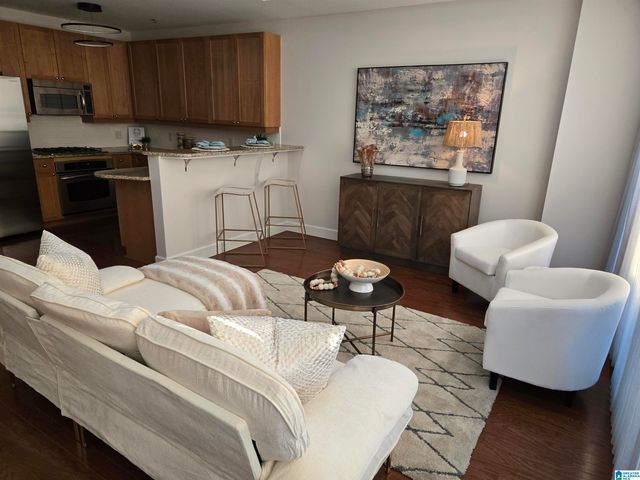 1300 27th Pl S Apt 13, Birmingham, AL 35205