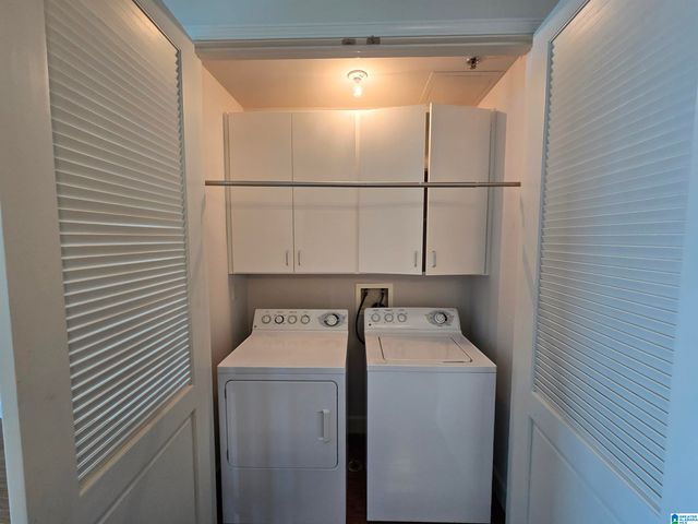 1300 27th Pl S Apt 13, Birmingham, AL 35205