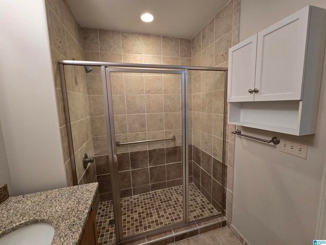 1300 27th Pl S Apt 13, Birmingham, AL 35205