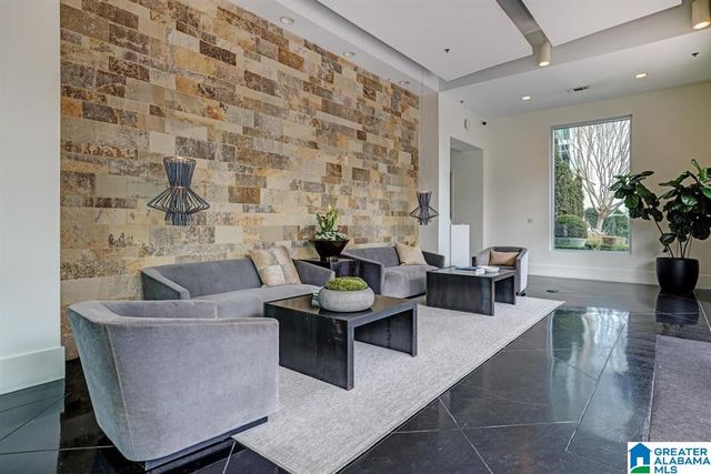 1300 27th Pl S Apt 13, Birmingham, AL 35205