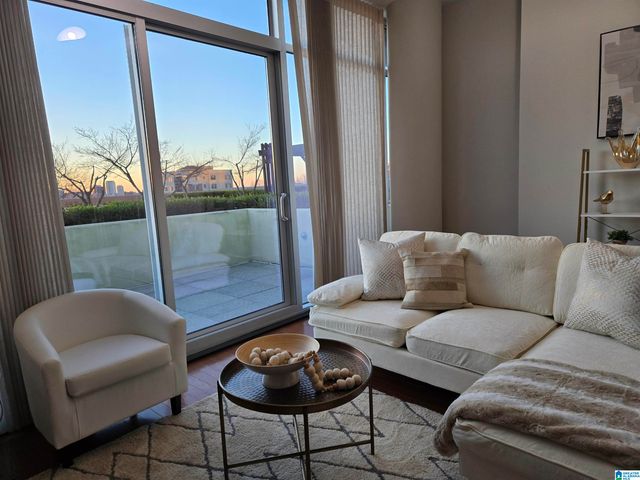 1300 27th Pl S Apt 13, Birmingham, AL 35205