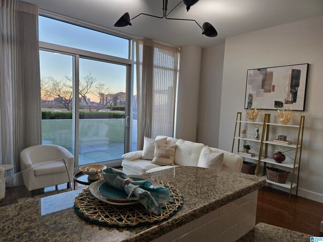 1300 27th Pl S Apt 13, Birmingham, AL 35205