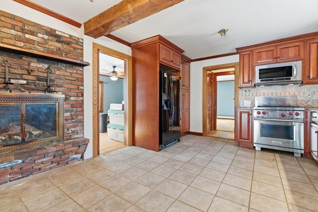 22 Bible Hill Road, Claremont, NH 03743