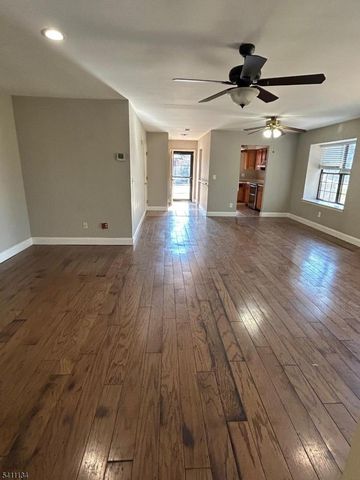 10 Daniel Ct, Lebanon Boro, NJ 08833