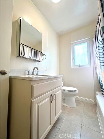 3501 W Alameda Avenue, Burbank, CA 91505