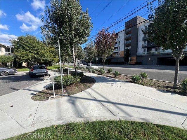 3501 W Alameda Avenue, Burbank, CA 91505