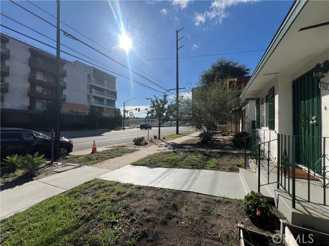 3501 W Alameda Avenue, Burbank, CA 91505