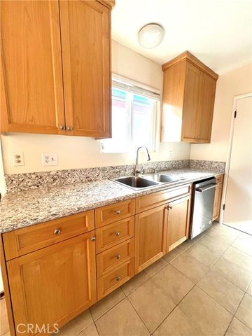 3501 W Alameda Avenue, Burbank, CA 91505