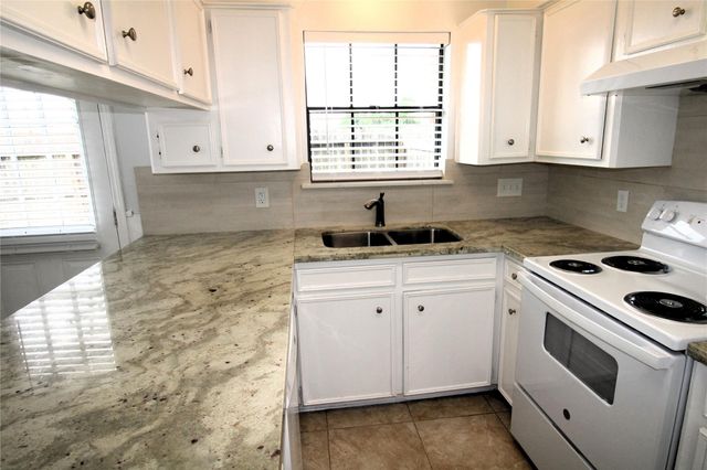 1101 Wilson Drive, Rosenberg, TX 77471