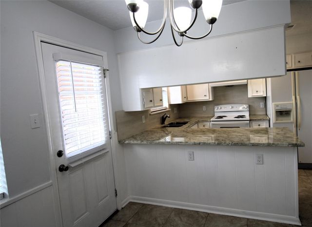 1101 Wilson Drive, Rosenberg, TX 77471