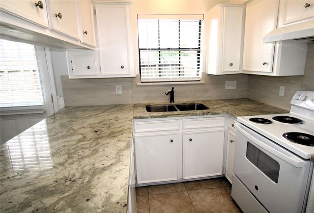 1101 Wilson Drive, Rosenberg, TX 77471