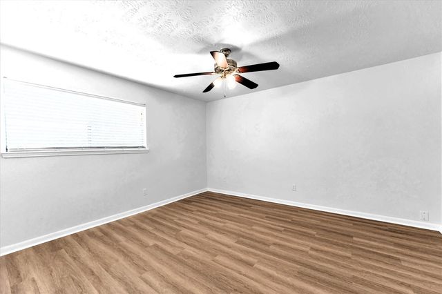 1101 Wilson Drive, Rosenberg, TX 77471