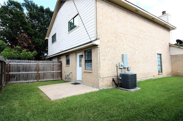 1101 Wilson Drive, Rosenberg, TX 77471