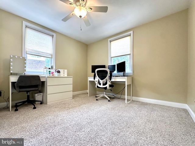 816 NAYLORS RUN RD, Havertown, PA 19083